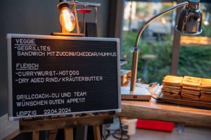 (c) Dorothee Warder, BRS: Grillspeisekarte